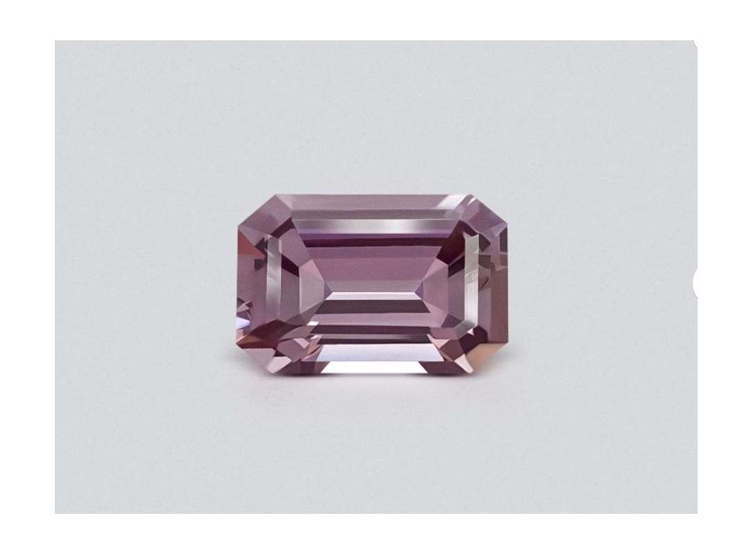 Purple gray spinel
