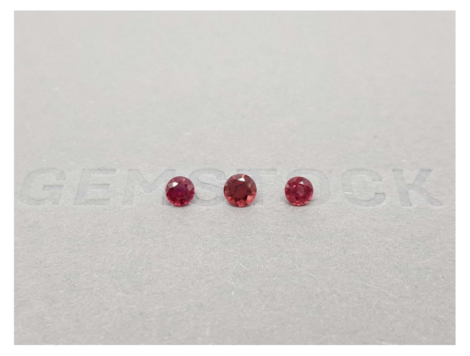 Red spinels set