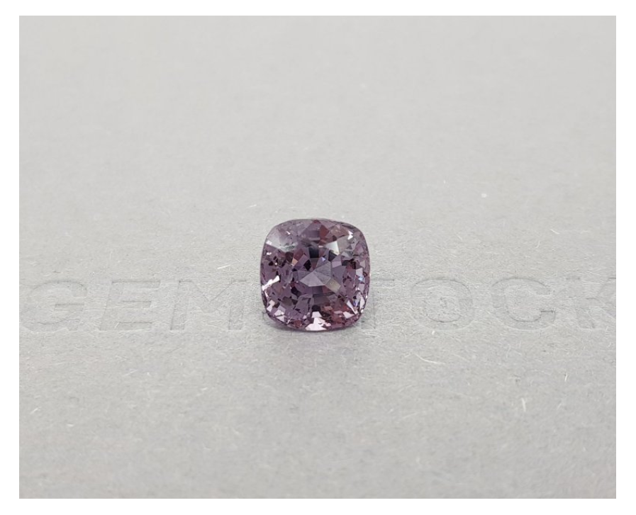 Lavender gray spinel
