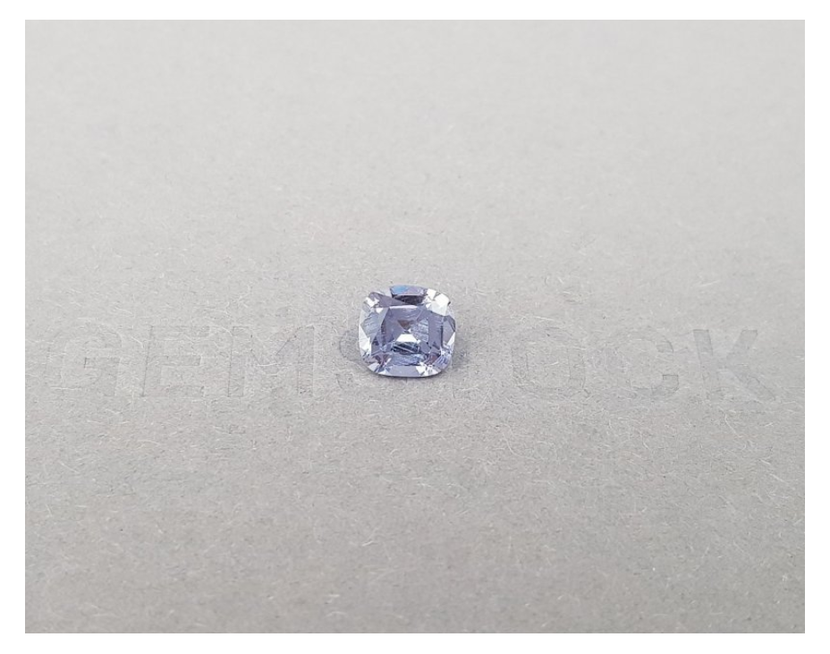 Lavender spinel