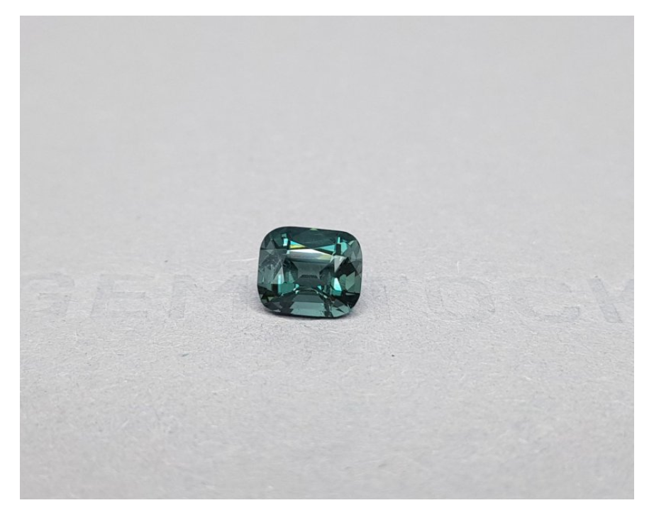 Teal  spinel