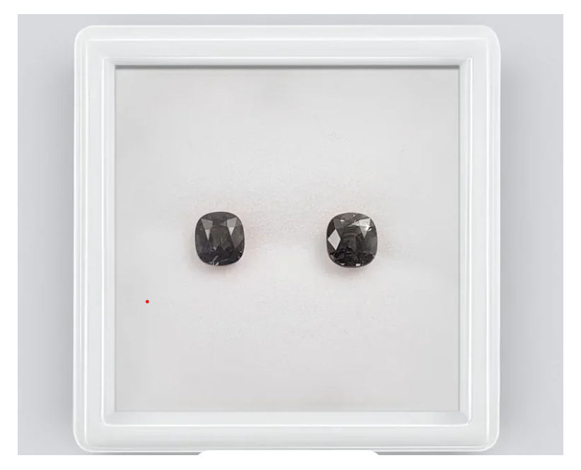 Gray spinel pair