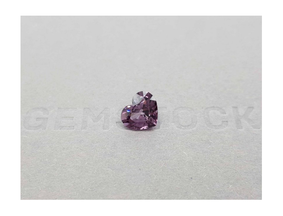 Purple spinel