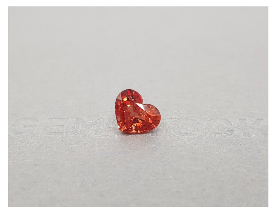 Bright red-orange spinel