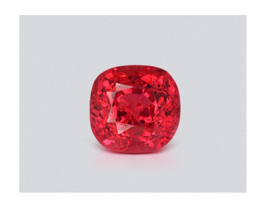 Vivid red spinel
