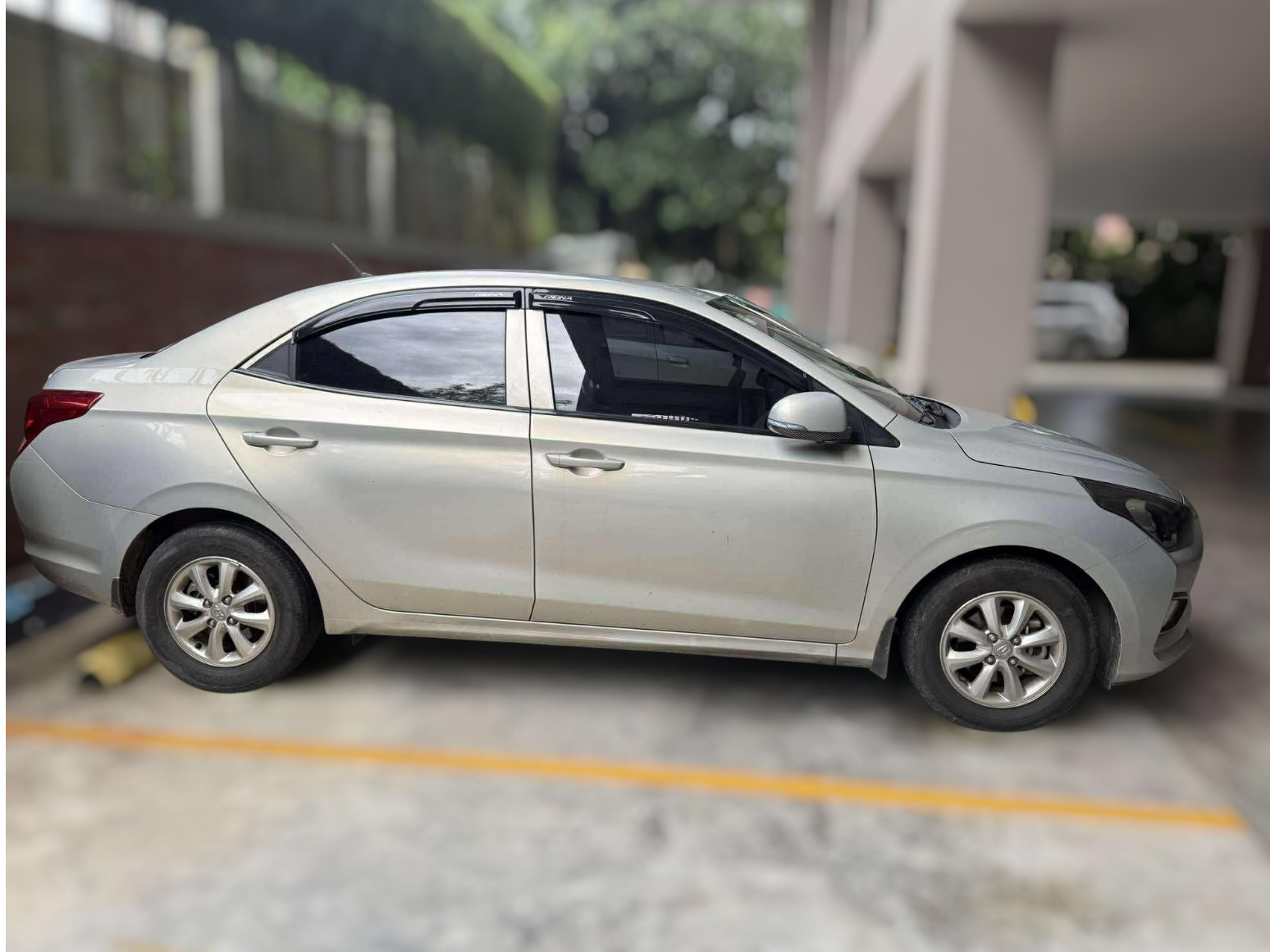 Hyundai Reina