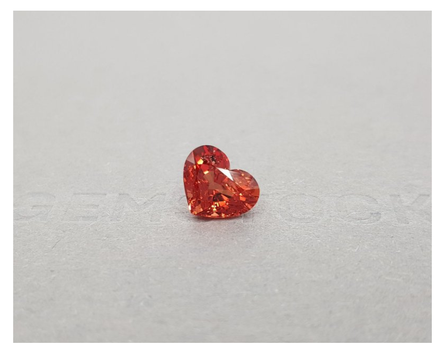 Bright red-orange spinel