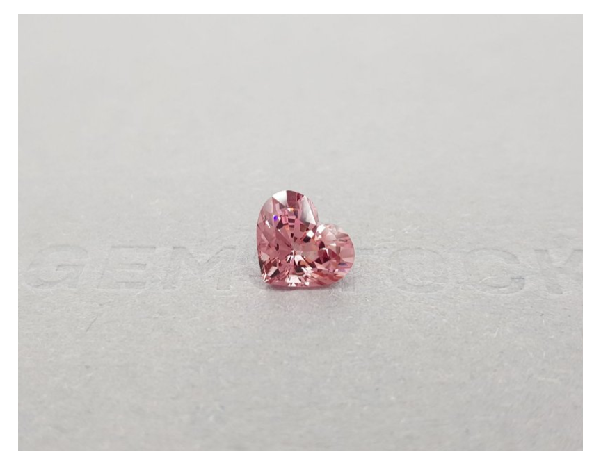 Pink spinel with orange tone