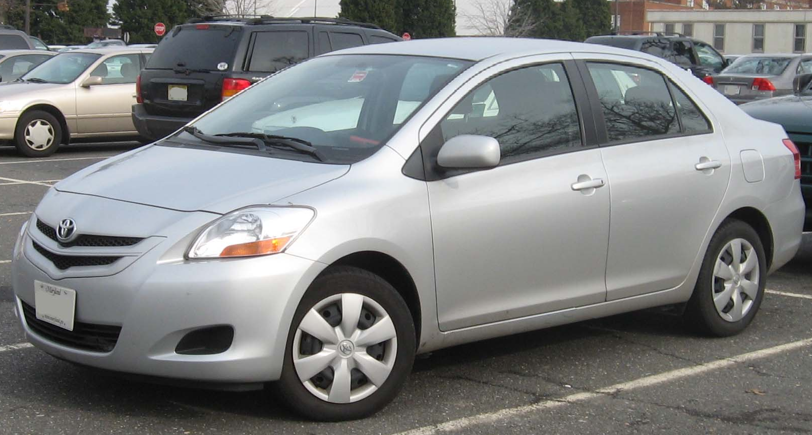 Toyota Belta 2007